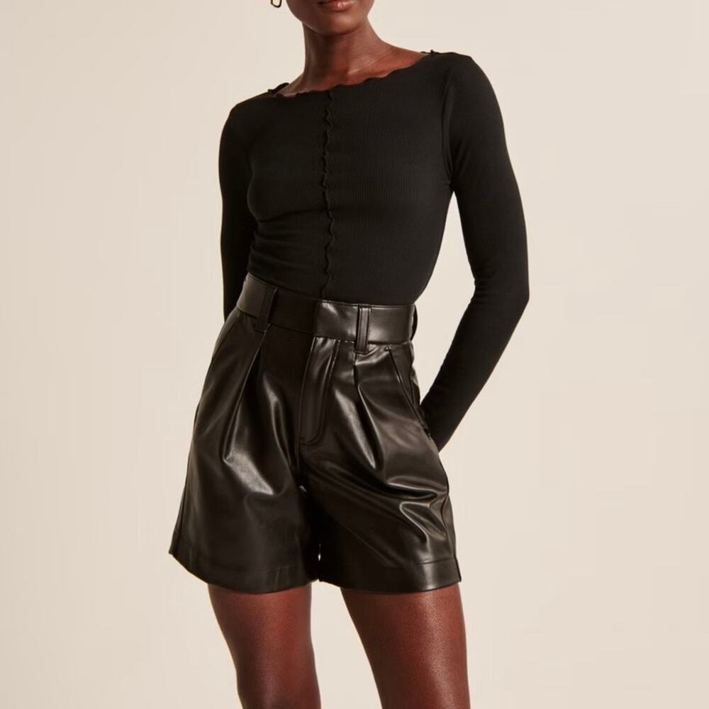 ABERCROMBIE Vegan Leather Tailored High Rise Shorts Black XS